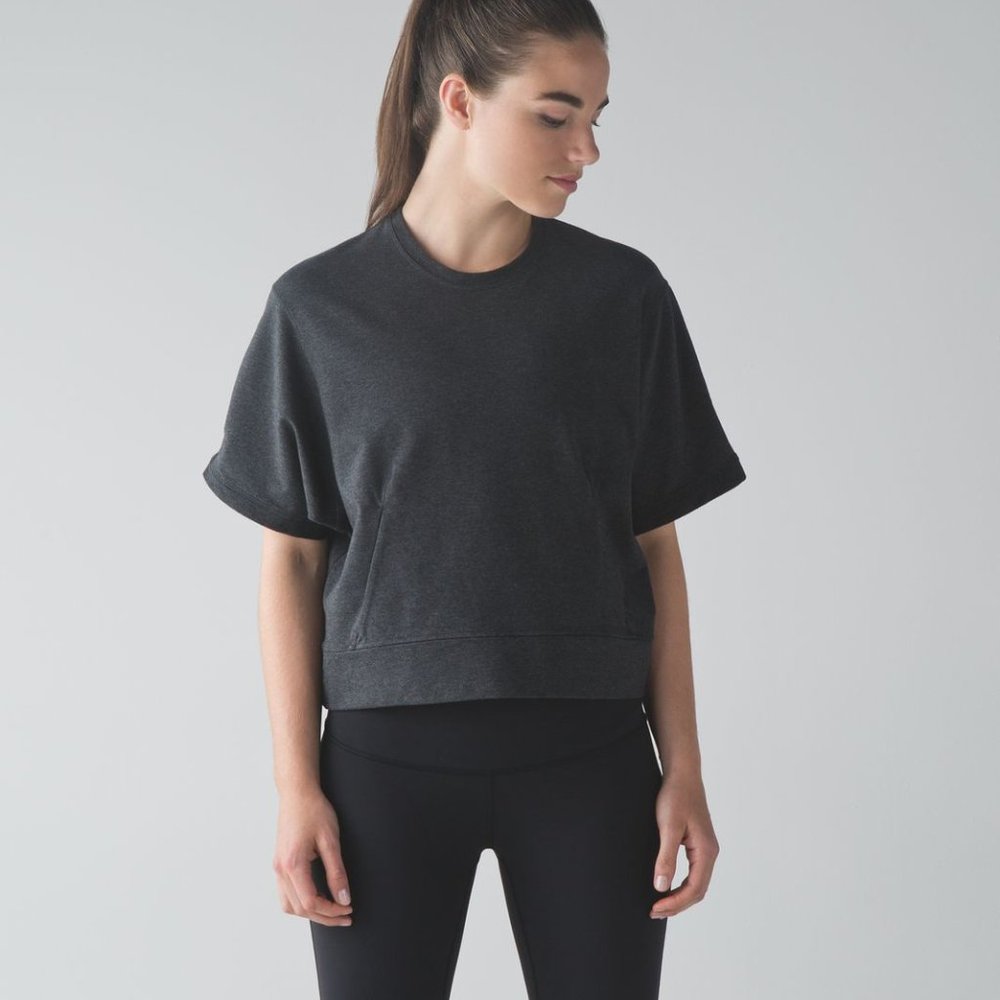 LULULEMON SWEATER TOP